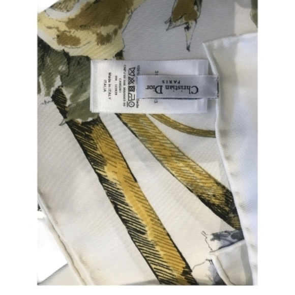Rare!Dior Silk Scarf- Cream and Gold Granville- Limited Edition Color - Picture 2 of 4